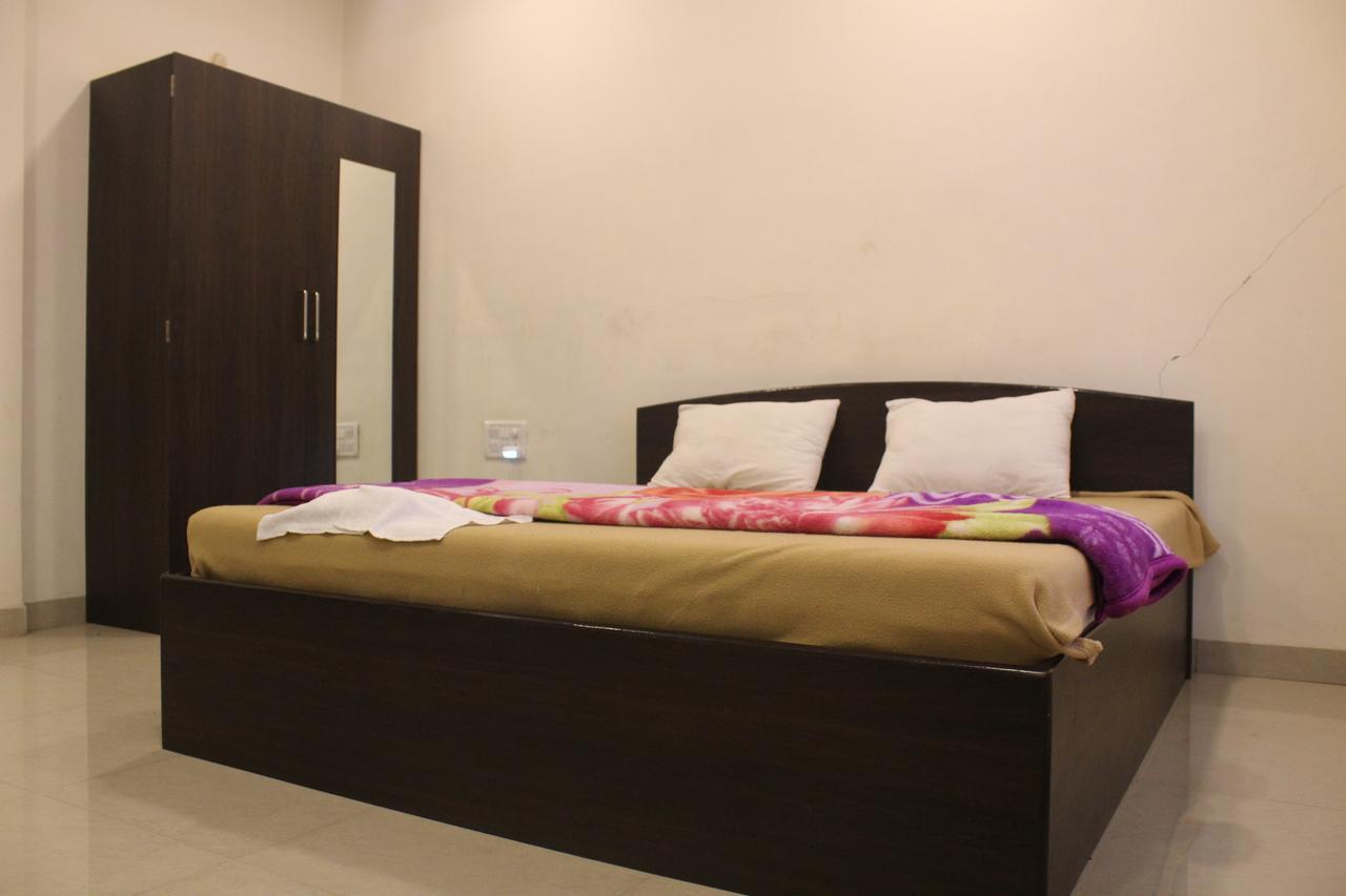 Malhar Bungalow Панчгани Экстерьер фото