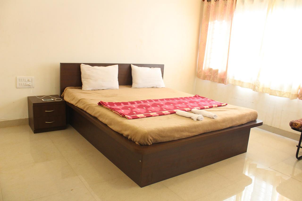 Malhar Bungalow Панчгани Экстерьер фото
