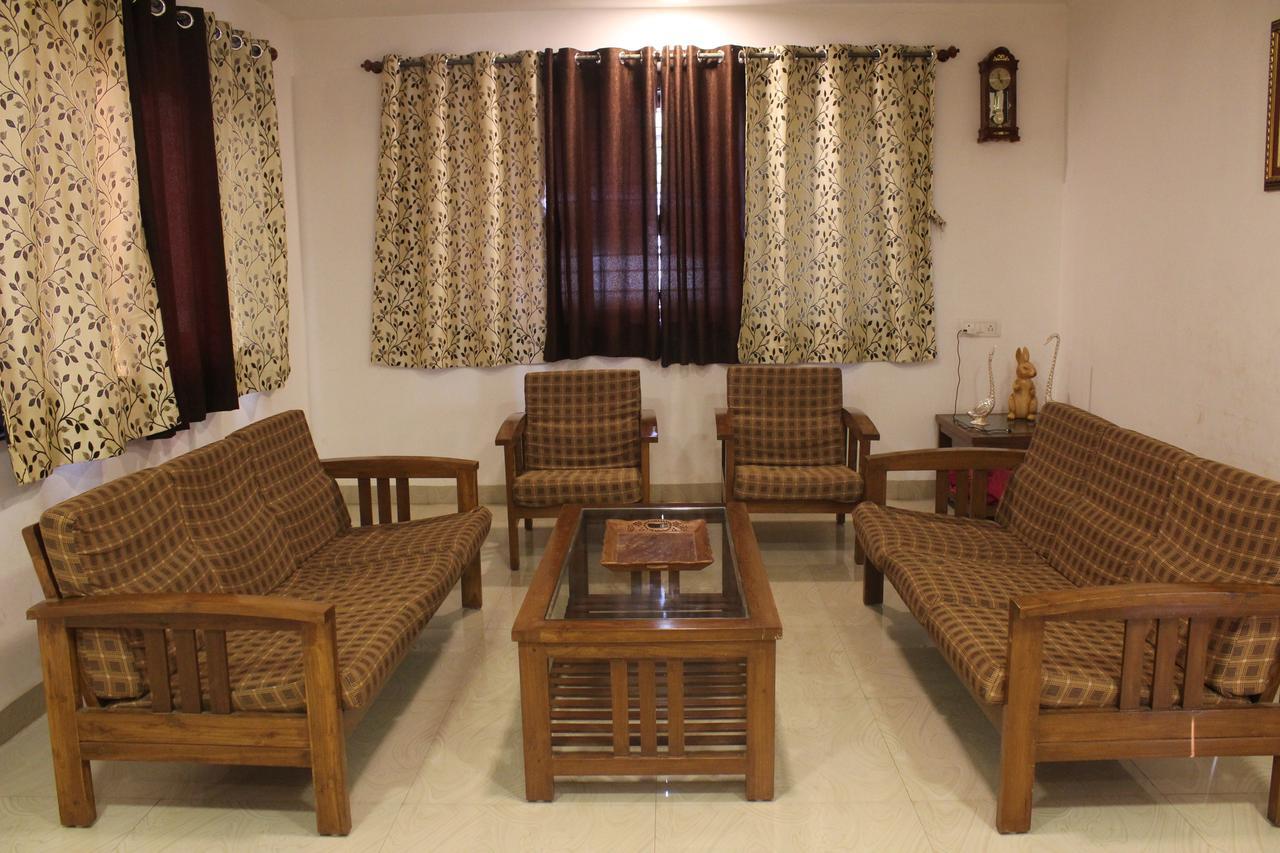 Malhar Bungalow Панчгани Экстерьер фото